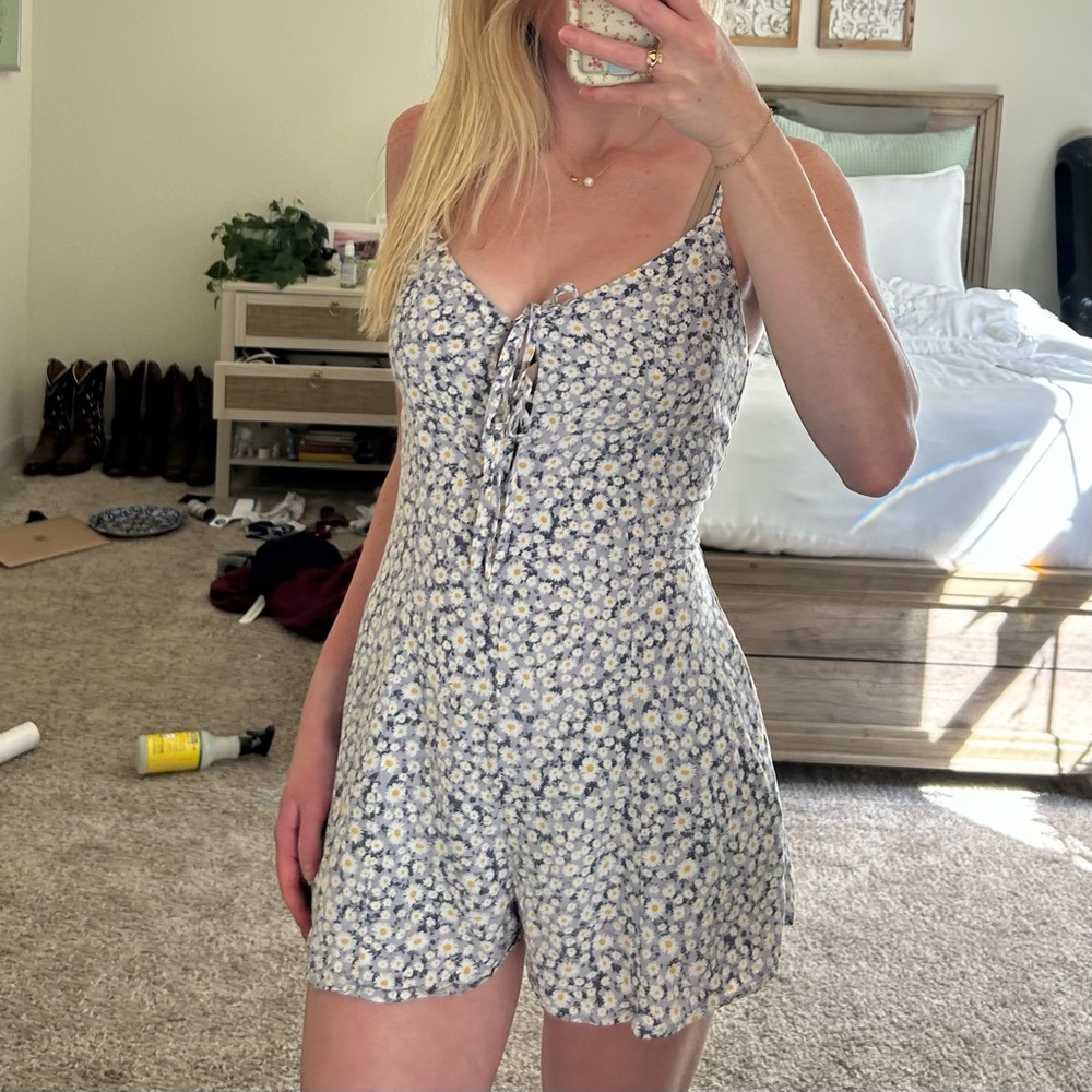 Floral Lace-Up Romper in Light Blue and White